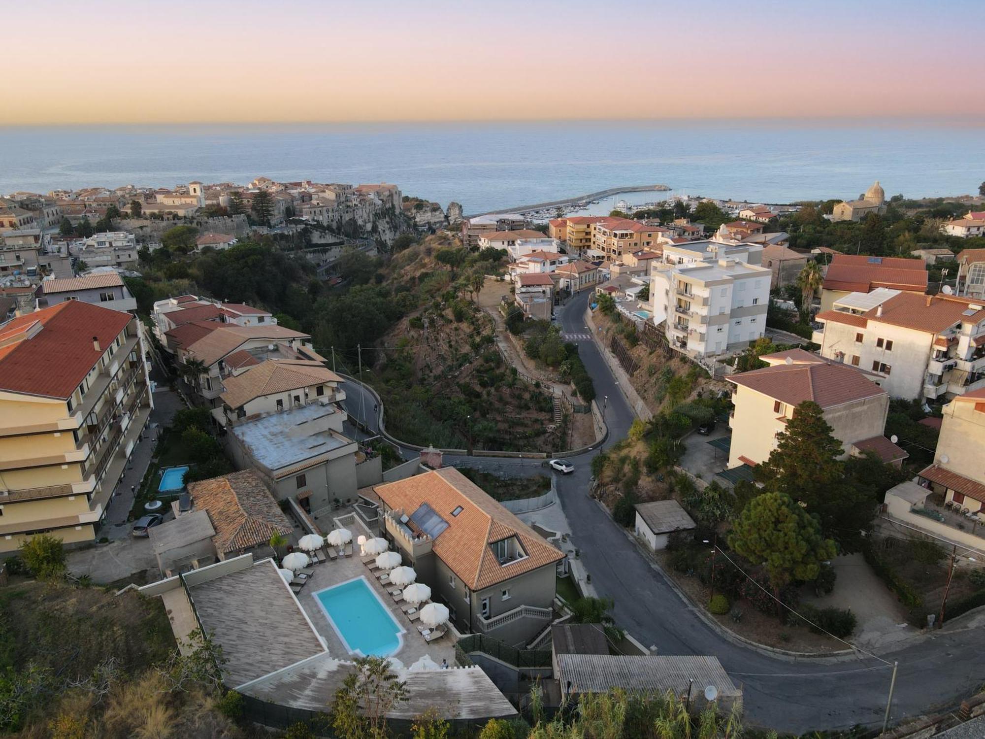 Sui Generis Tropea Luxury Rooms Ngoại thất bức ảnh
