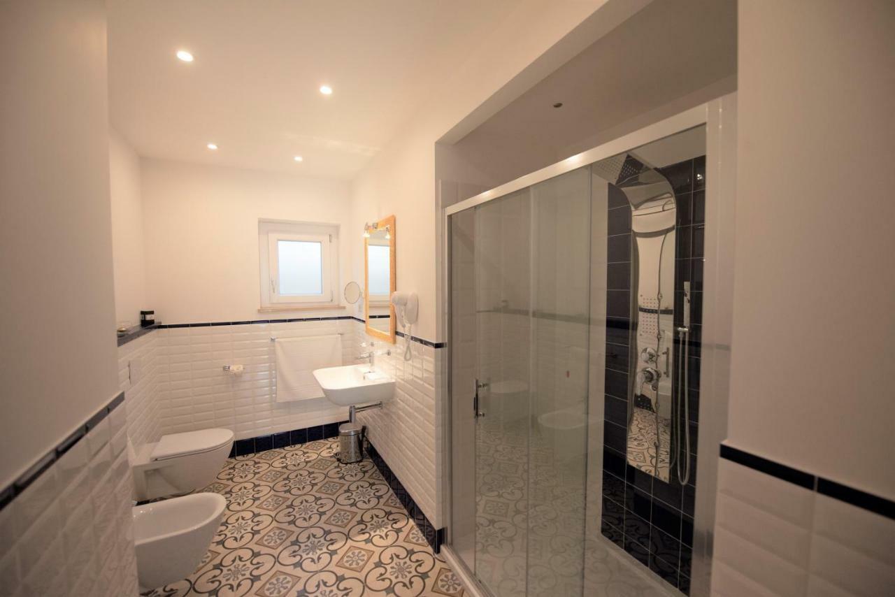 Sui Generis Tropea Luxury Rooms Ngoại thất bức ảnh